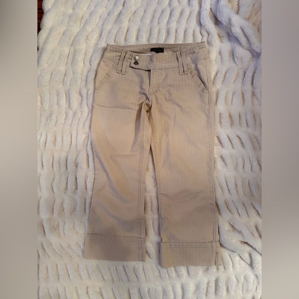 Bebe Women's Tan Capris